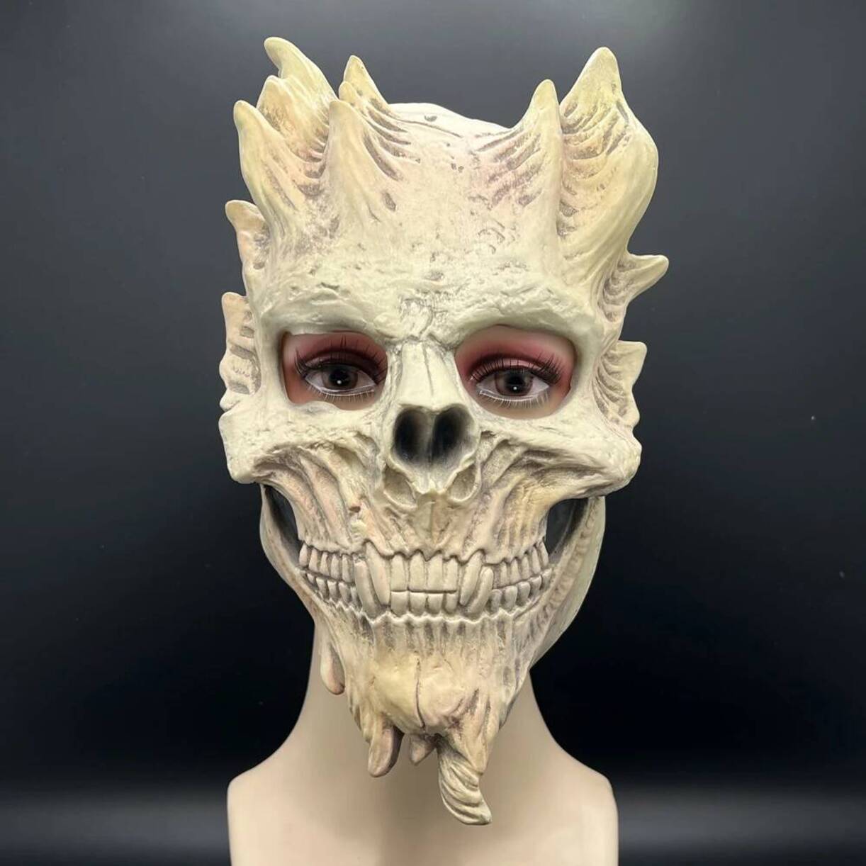 Anime Cosplay Mask - Kreatywna Maska Halloweenowa z Motywem Demona